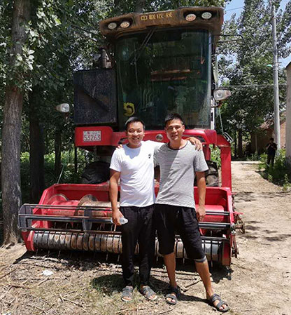 車神配神車-“人車合一”花生收獲機的倆兄弟 19.jpg